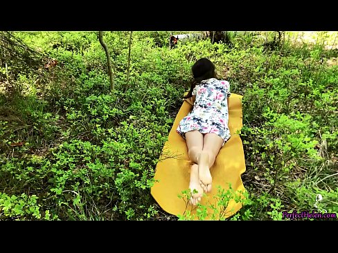 ❤️ 陌生人在Tinder上自慰我的阴部，并在树林里热情地做爱 ️ Anal video❤